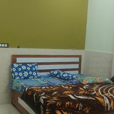 Shree Hari Guest House Ayodhya المظهر الخارجي الصورة